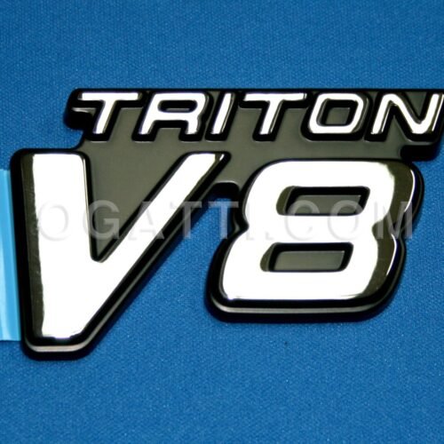 BRAND NEW OEM NAMEPLATE FOR FENDER TRITON V8 VERSION 1999-2004 F81Z-16720-AZ PASSENGER SIDE  OR DRIVER SIDE