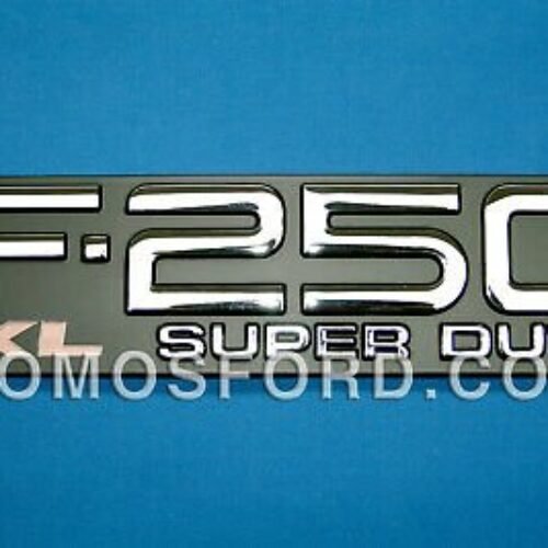 BRAND NEW OEM NAMEPLATE FOR FENDER F250 XL VERSION 1999-2004 F81Z-16720-LB RH PASSENGER SIDE OR LH DRIVER SIDE