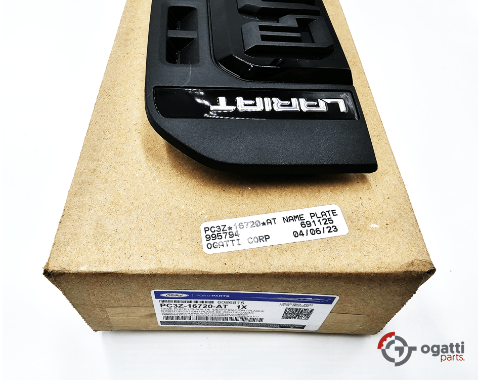 F-250 LARIAT Emblem fender Brand New OEM F-250 2023-2024 Passenger Side RH PC3Z-16720-AT - Image 5