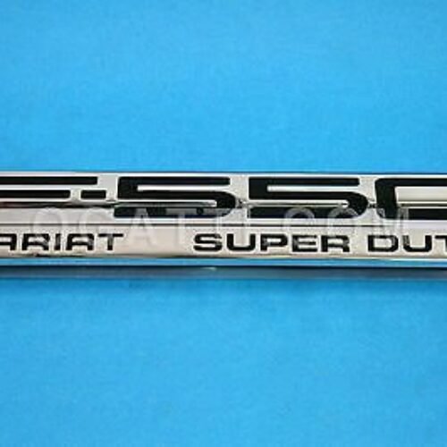 BRAND NEW OEM F550 LARIAT SUPERDUTY EMBLEM 2004-2008 RH OR LH 5C3Z-16720-BB