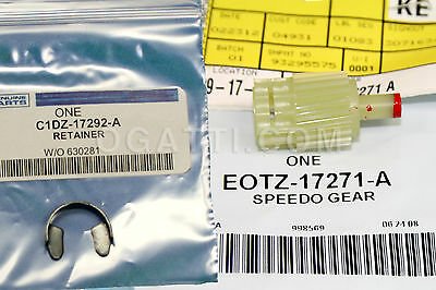 BRAND NEW FORD OEM TRANSMISSION SPEEDOMETER DRIVEN GEAR  21 TOOTH Color CLEAR  EOTZ-17271-A