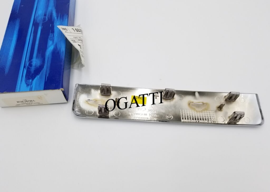 BRAND NEW OEM NAMEPLATE FOR FENDER F450 XL  VERSION DRIVER SIDE - PASSENGER SIDE 2006-2010 8C3Z-16720-L - Imagen 3