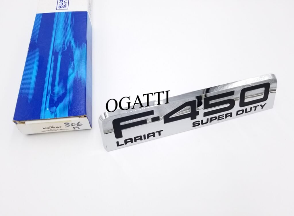 BRAND NEW OEM NAMEPLATE FOR FENDER F450 LARIAT  VERSION DRIVER SIDE - PASSENGER SIDE 2006-2010 8C3Z-16720-P - Imagen 2
