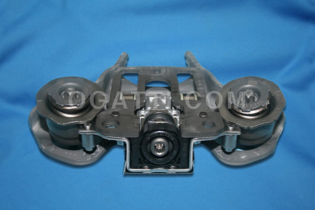 BRAND NEW FORD OEM FORK - CLUTCH RELEASE, THIS HANDLES SECOND, FOURTH, SIXTH AND REVERSE GEARS FIESTA, FOCUS 2011-2019 CA6Z-7515-K - Imagen 4