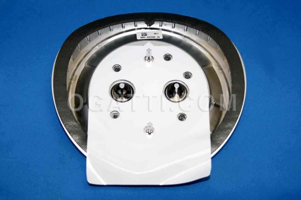 BRAND NEW OEM FORD REAR Declid Faux Gas Cap Emblem  Rear MUSTANG SHELBY 2009-2014 AR3Z-6342528-B - Imagen 2