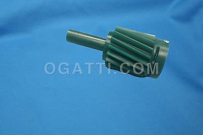 BRAND NEW FORD OEM TRANSMISSION SPEEDOMETER DRIVEN GEAR  17 TOOTH Color Green  C7SZ-17271-A